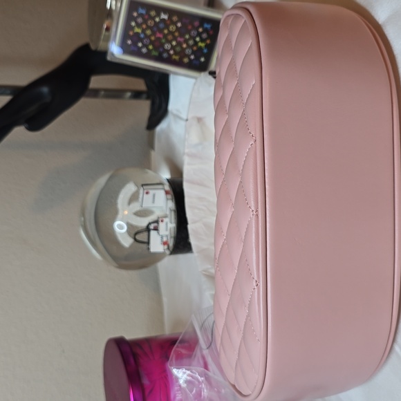 Brand New Versace Medusa Pink Quilted 2 Way Bag! - Picture 12 of 15